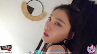 Júna Liu / SpicyGum - Domáce Hookup s Čínsky Študent