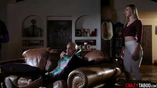 ���ेब जिलियन Janson knelt और बड़ा डिक चूसा और कट्टर बिल्ली कमबख्त के बाद यह