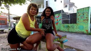 Novinha tira ግምገማ mascara ቀጥል አቤቱ casal sapeca