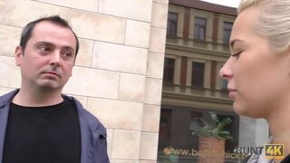 HUNT4K. Babe ass krank Amateuren a beschléisst, sex ze hunn mat frieme